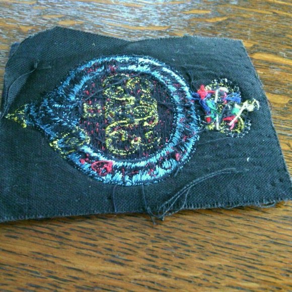 Vintage Royal Grenadier Guards Embroidered Gold Silver Blazer Badge Pocket Patch - Picture 6 of 16